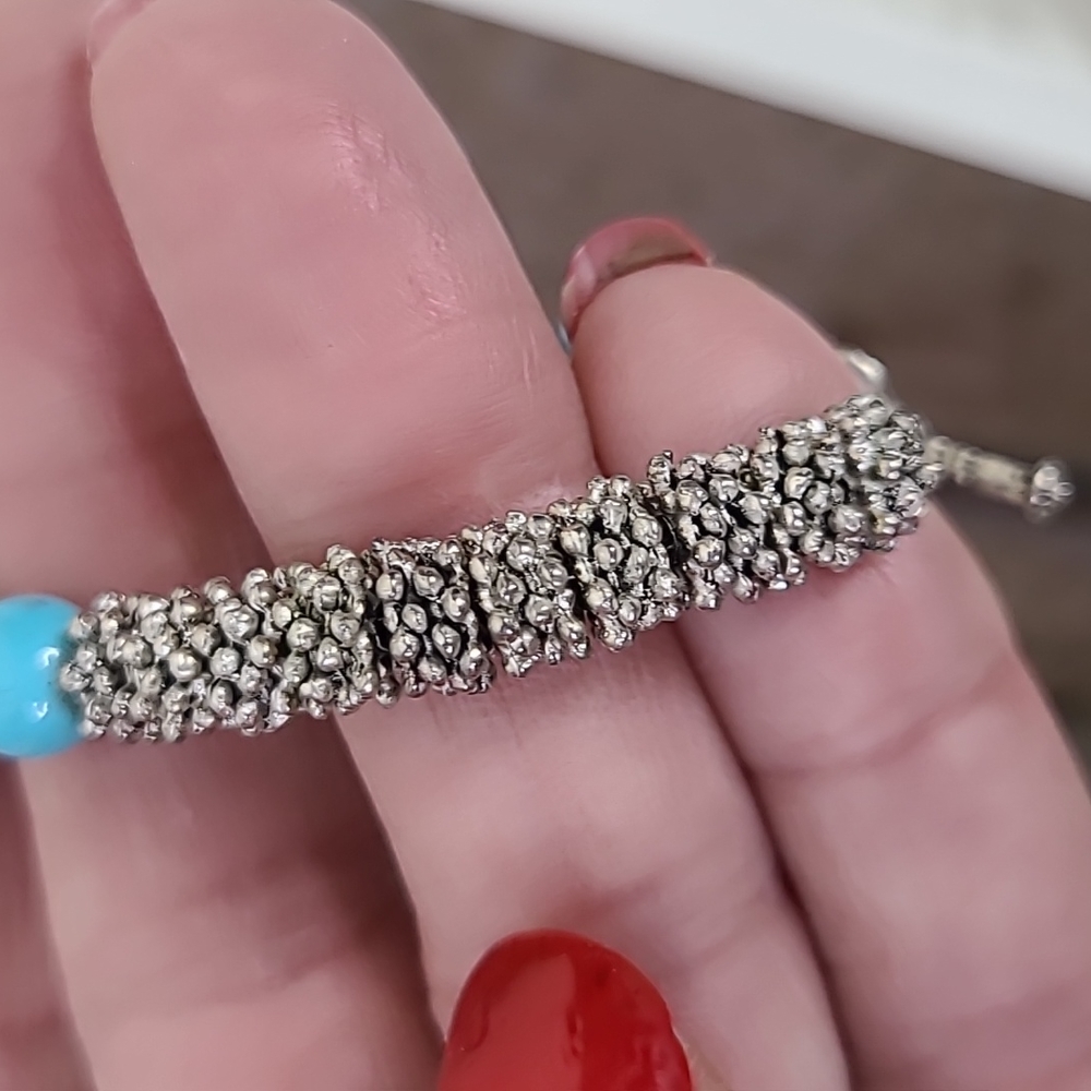 Bracelet Turquoise Silver Toggle Closure Charm Everyday Casual Western Gift EUC - Picture 5 of 5